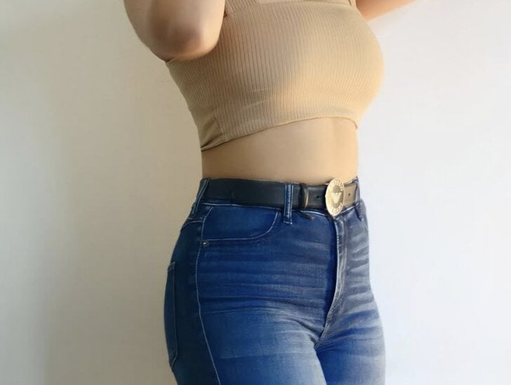 Kamna_Hotty Chatroom