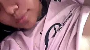 KarlaStrix01