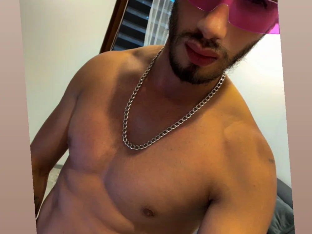 Karmelo69 Chatroom