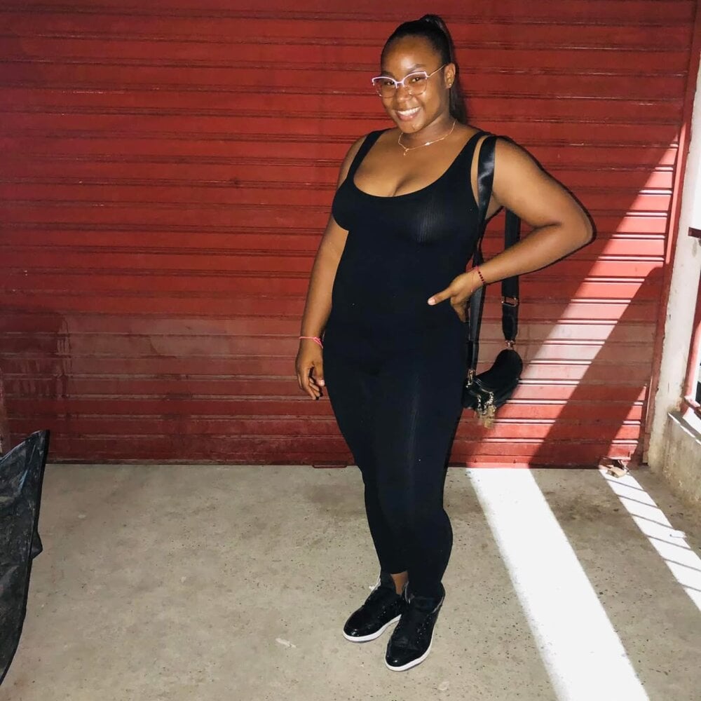 Karol_sexy23 Chatroom