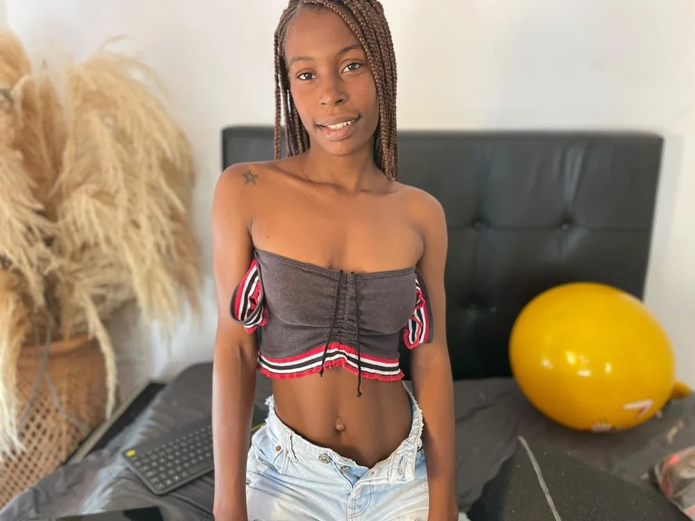 KayaleyaMonroe Chatroom