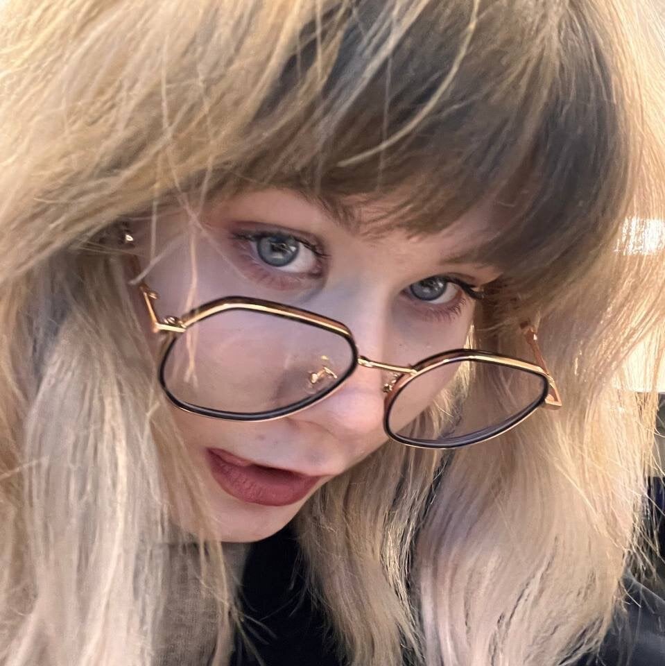 KelleyGilbreth Chatroom