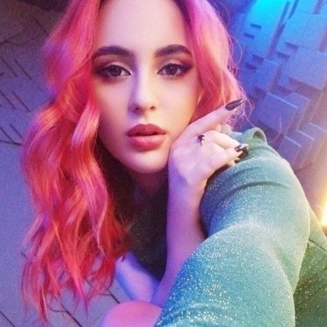 KellyRedPeppers Chatroom