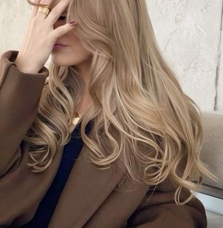 KnellForQueen Chatroom