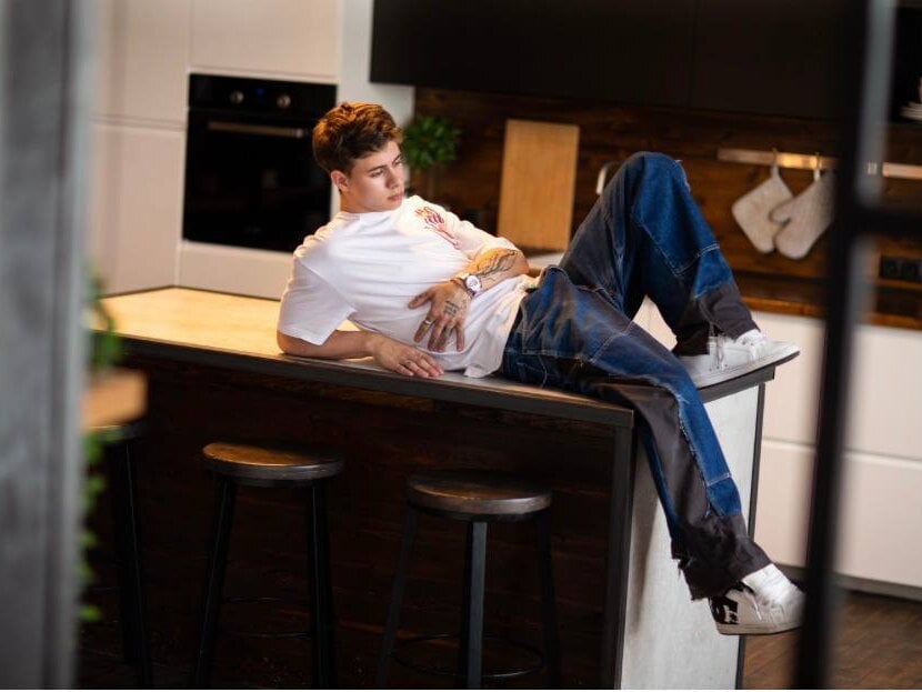 Lance_Belll Chatroom