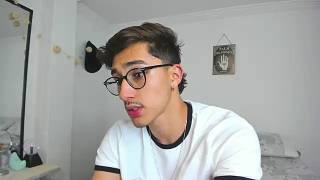 LatinReall Chatroom