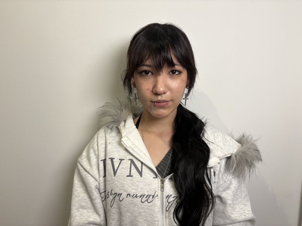 LaveraBadlam Chatroom