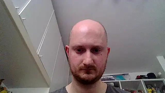 Lavipera1992 Chatroom