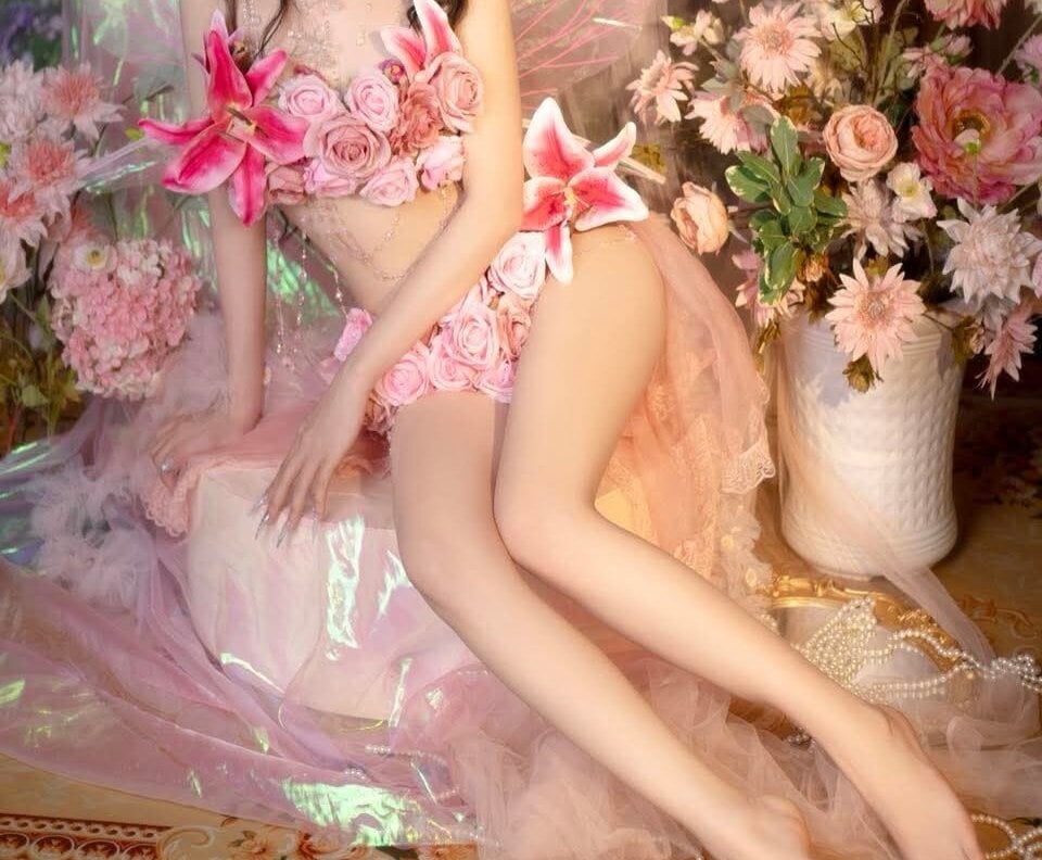 Lena_Helena Chatroom