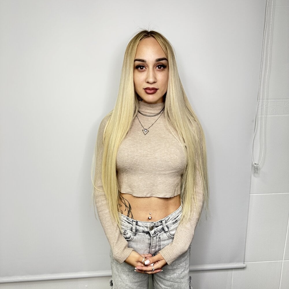 LeslieSwaggert Chatroom