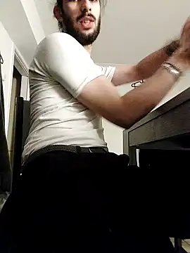 Levi_Latino Chatroom