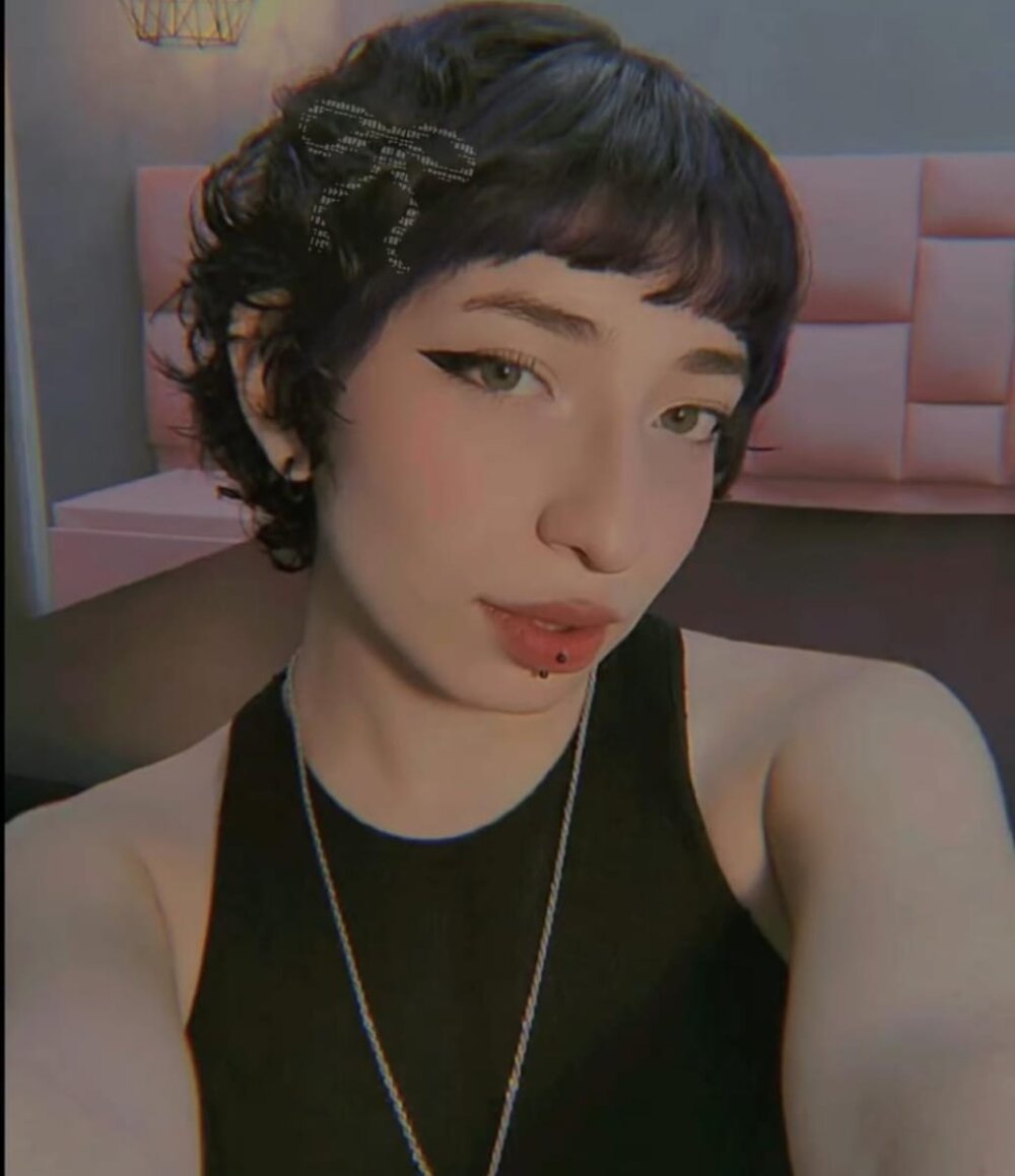 Lexyy_Bluee Chatroom