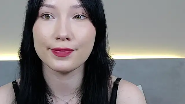 LeylaLow Chatroom
