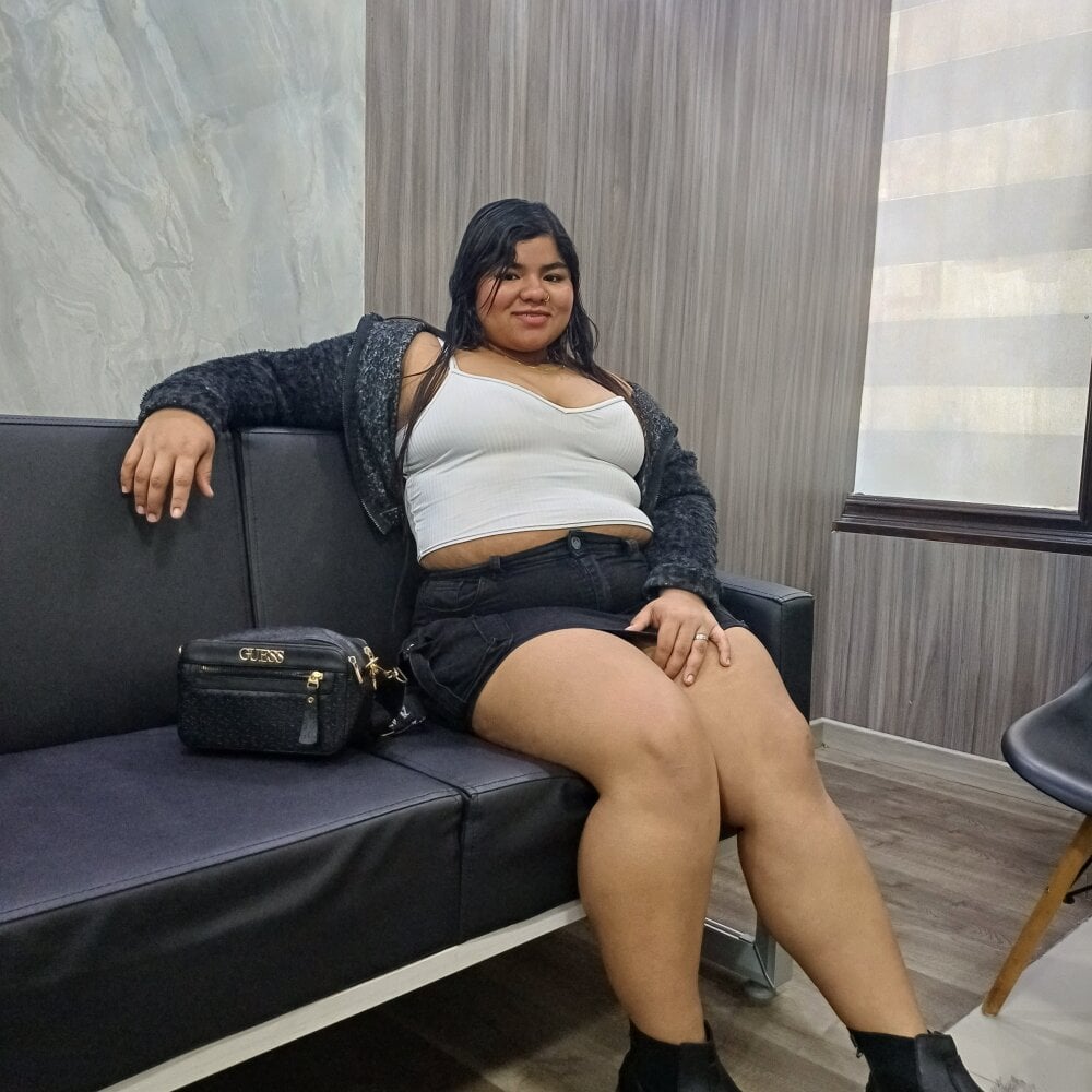 Lia_Arellano Chatroom