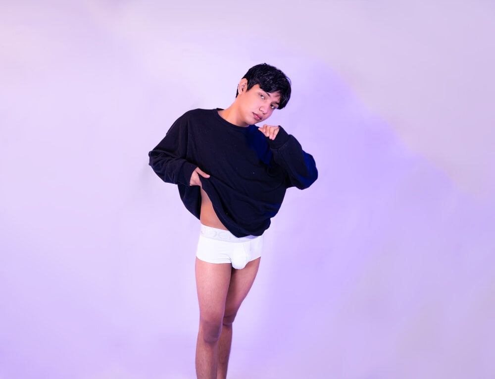 Liam_Sinclair Chatroom