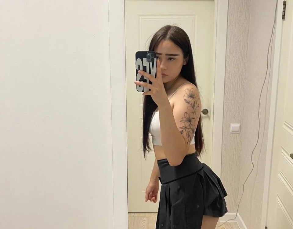 Lilbitshy Chatroom