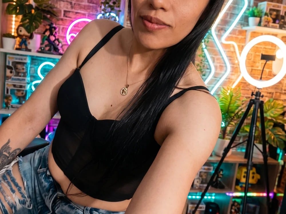 LillyChelseaVs Chatroom