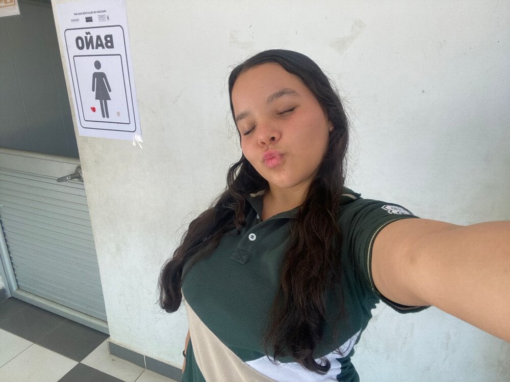 LilyPetite_ Chatroom