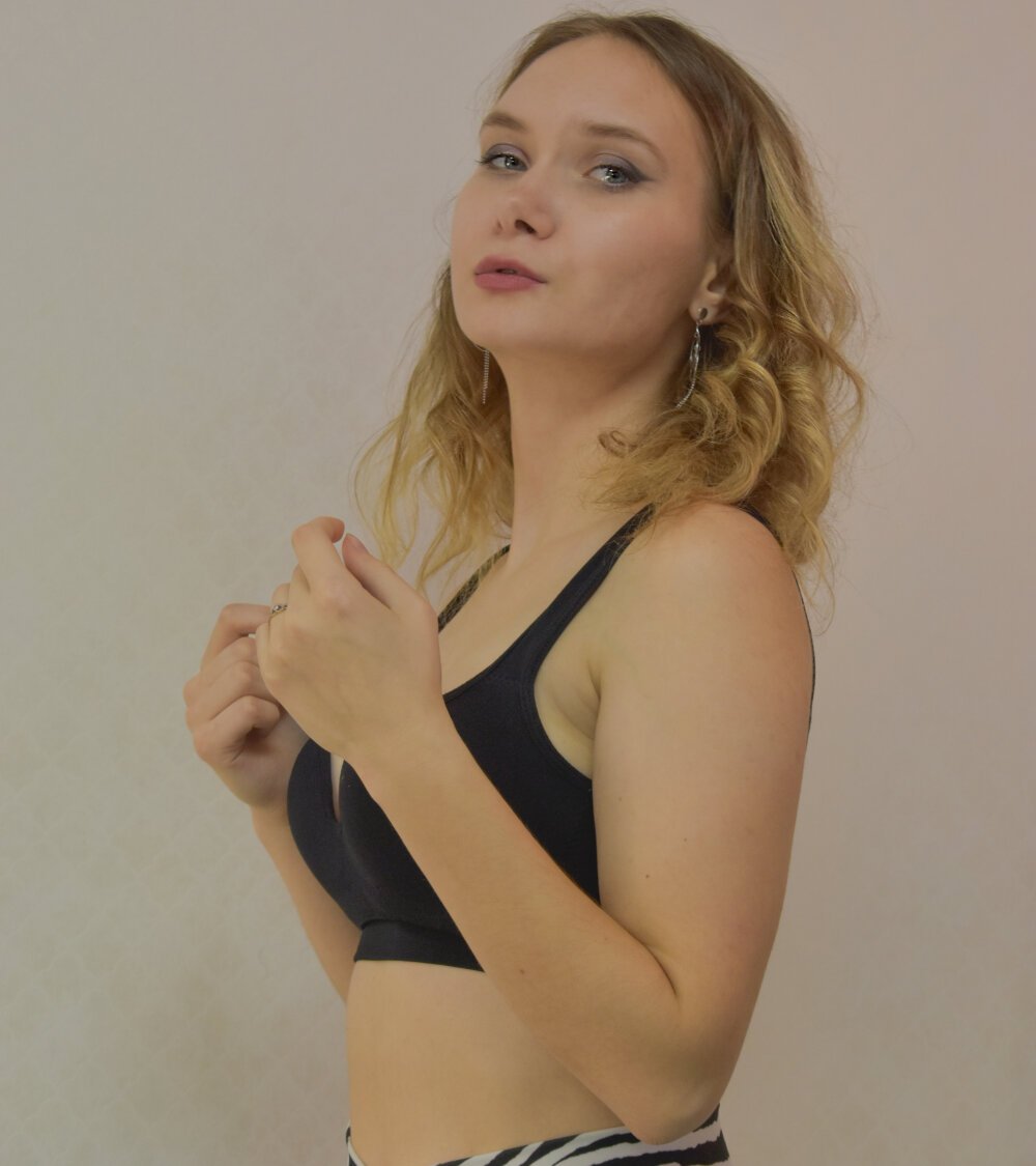 LinaVolberg Chatroom