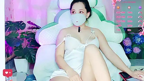 Live Snapshot of linhcatsquirts linhcatsquirts