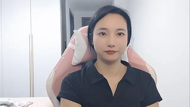 Lisa-3333 Chatroom