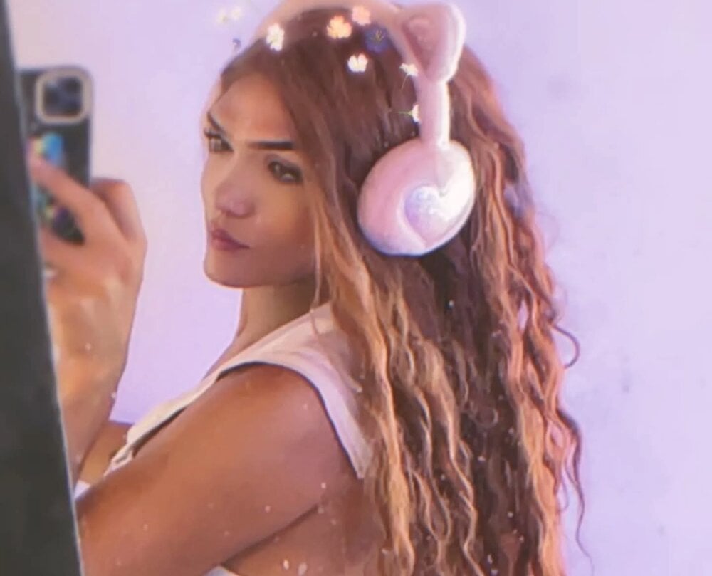 Littee_Samantha Chatroom