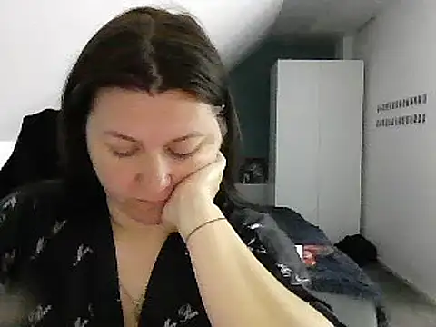 Liza_Will Chatroom