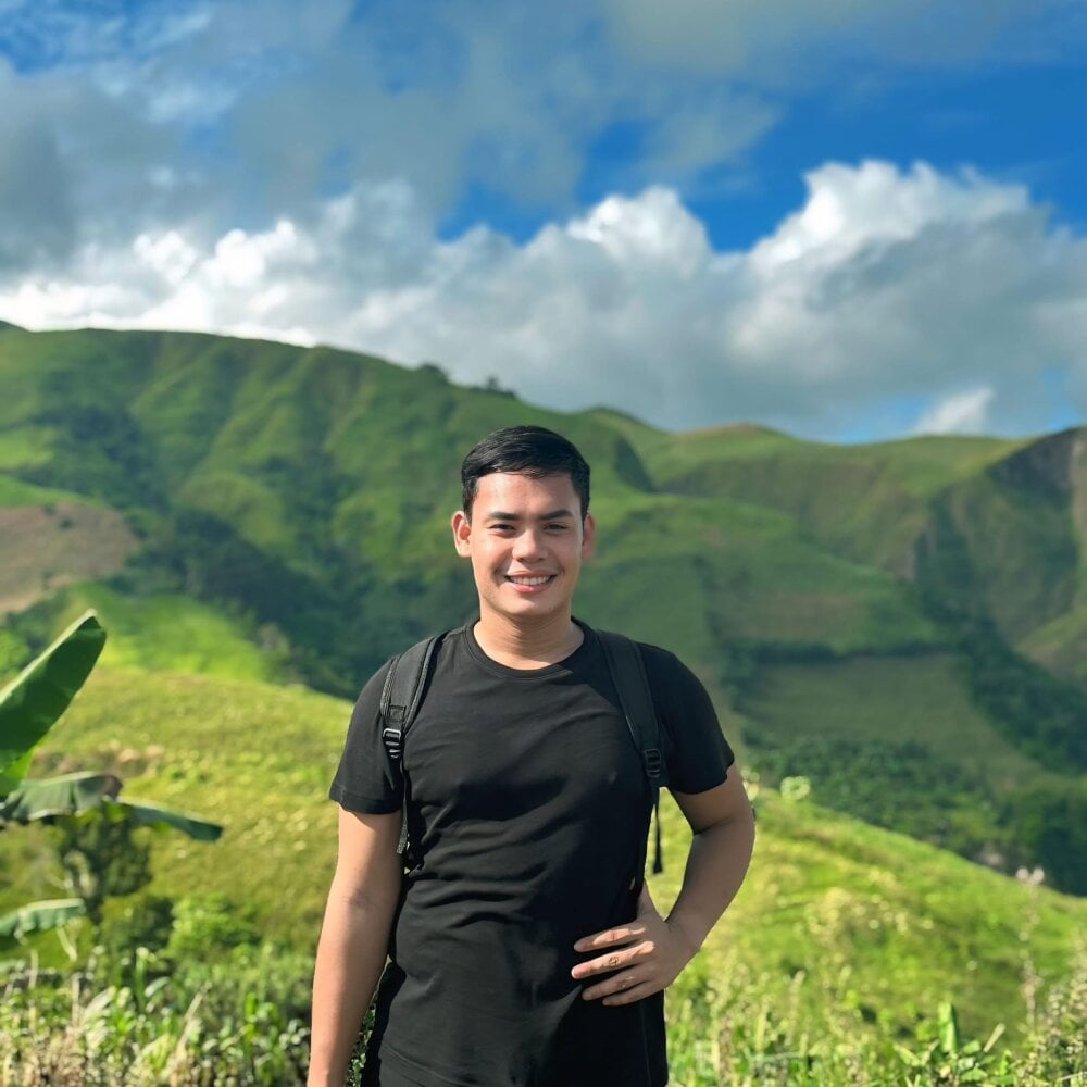 Lloyd_Walton Chatroom