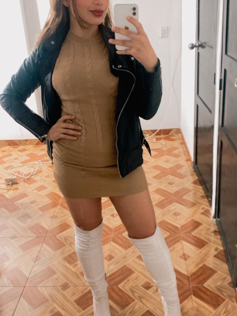 Lola_saenz_ Chatroom