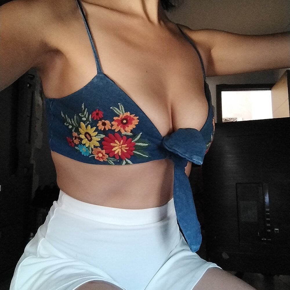 Lollysmile26 Chatroom