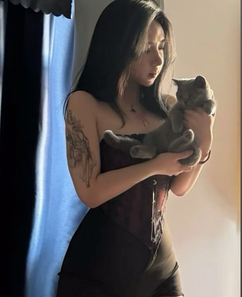 Love-hanzaizai718 Chatroom