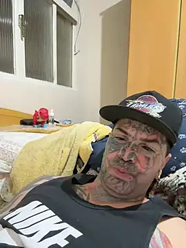 LoveableCruise Chatroom