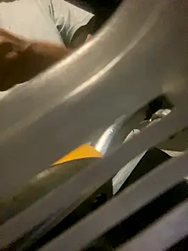 Lovegg7780z Chatroom