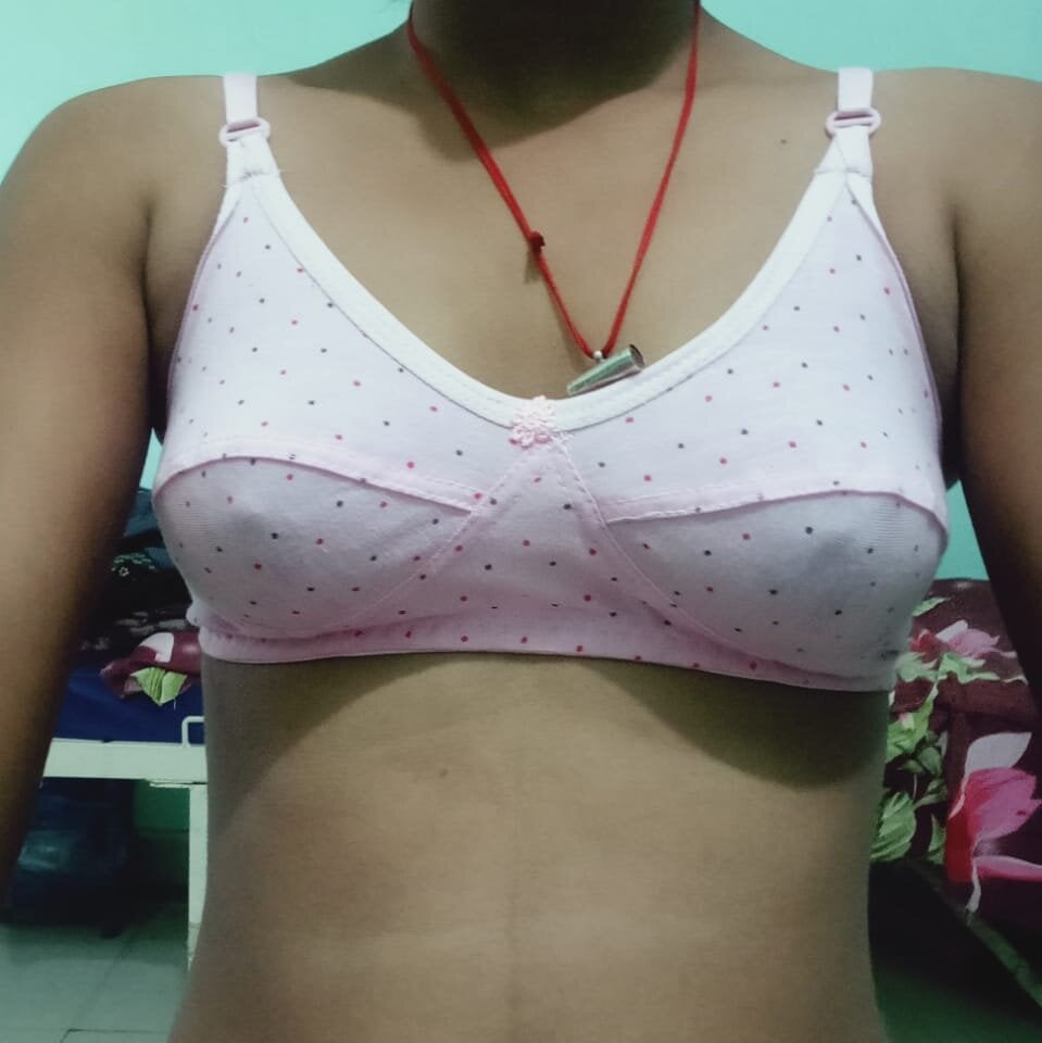 Lovely_priya1001 Chatroom