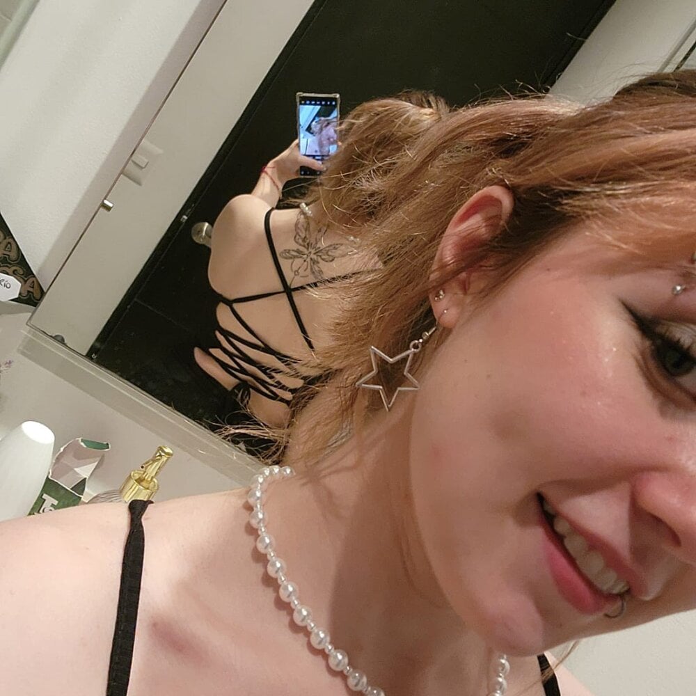 Lucia_Copper Chatroom