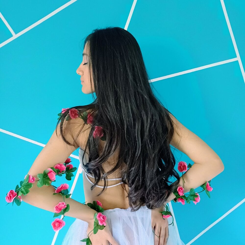 Lucy-Bluesea Chatroom