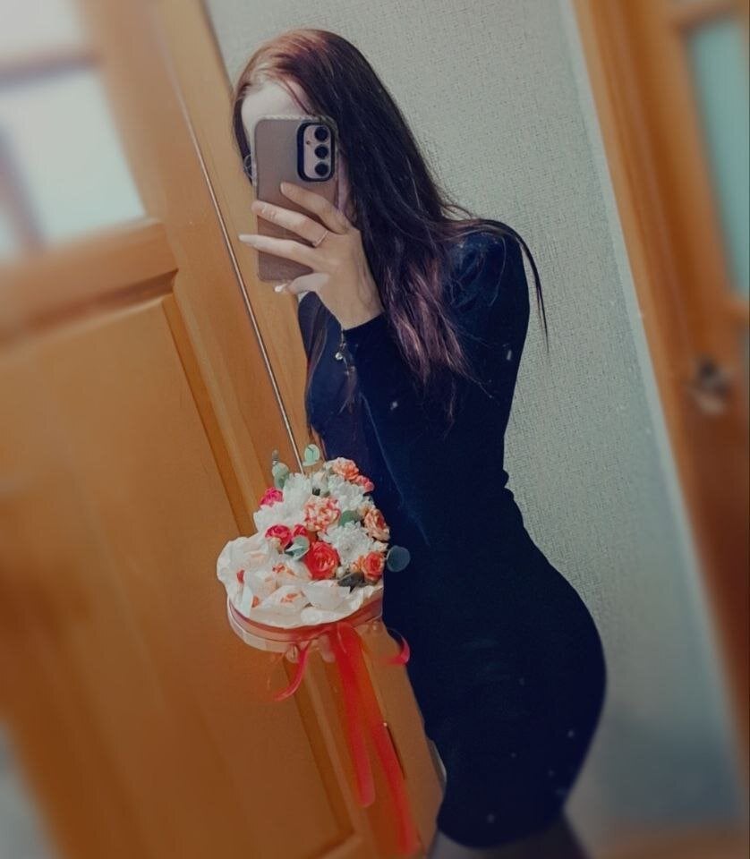 Lucy_Divine Chatroom