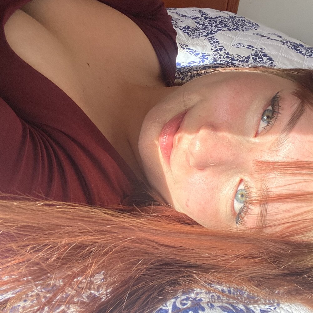 LunaVelvet777 Chatroom