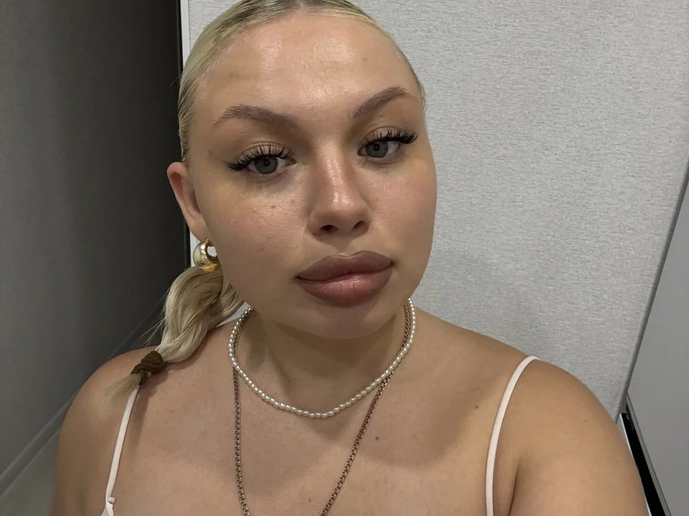 LustLips Chatroom