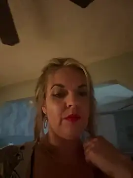 Luxxxchereee Chatroom