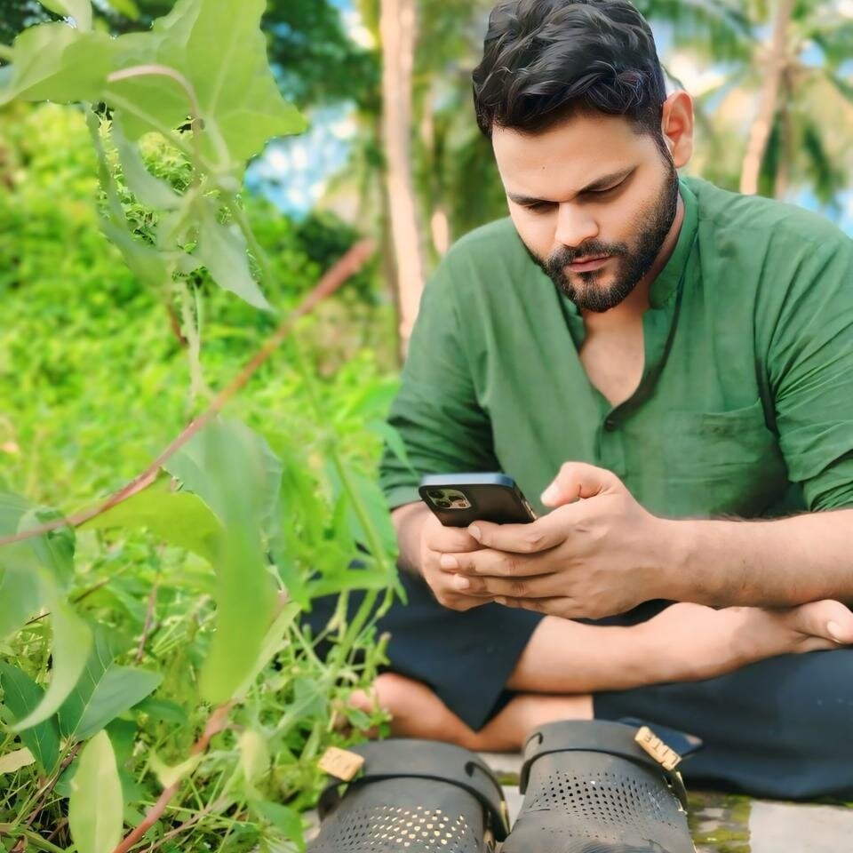 MakeMeAwareAah Chatroom