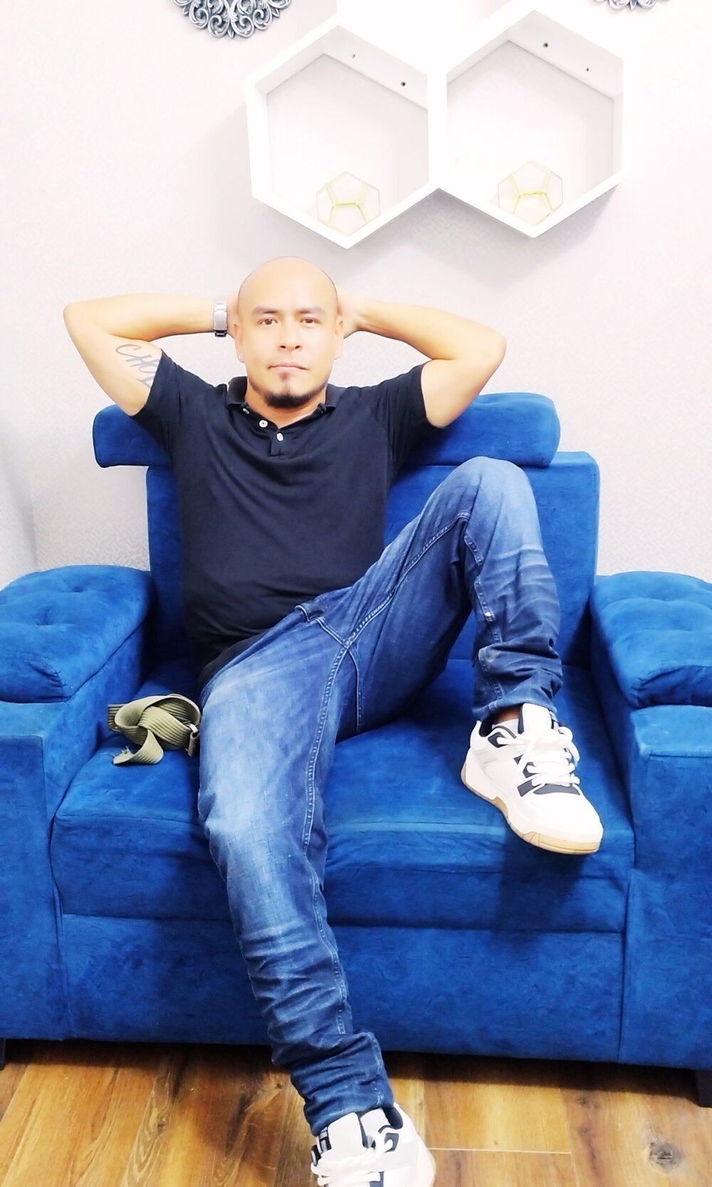 Malachi_Marx Chatroom