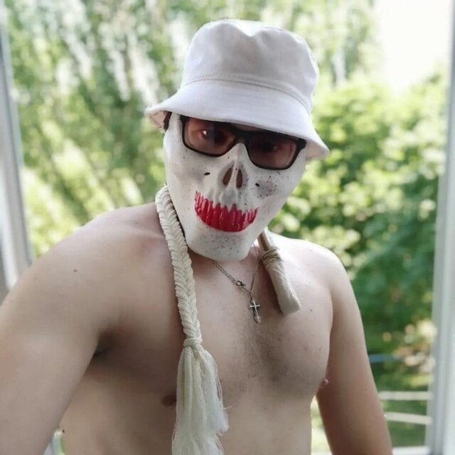 Marichka-YurCash Chatroom