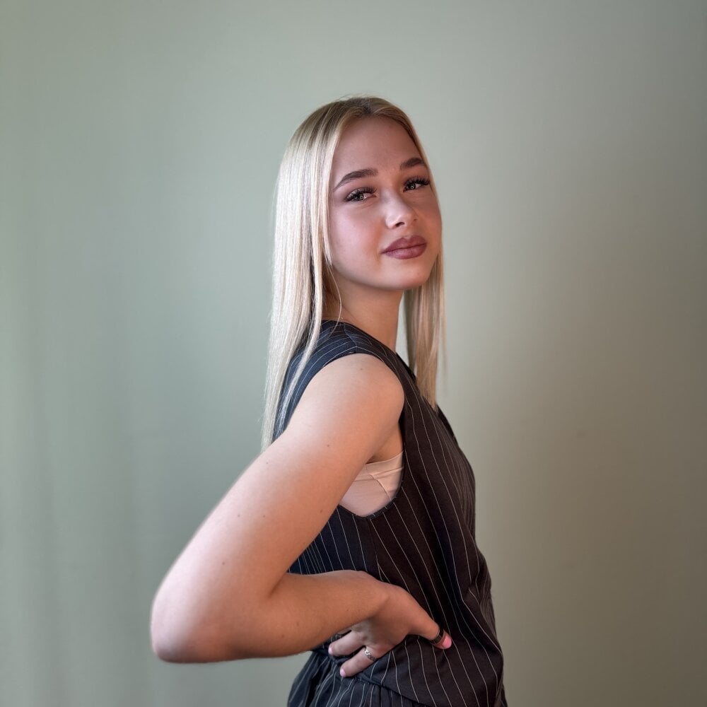 MarniOrdway Chatroom