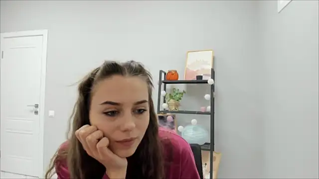 MaryLeenfg Chatroom