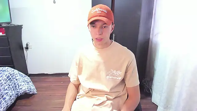 Mastrangelo_xxx Chatroom