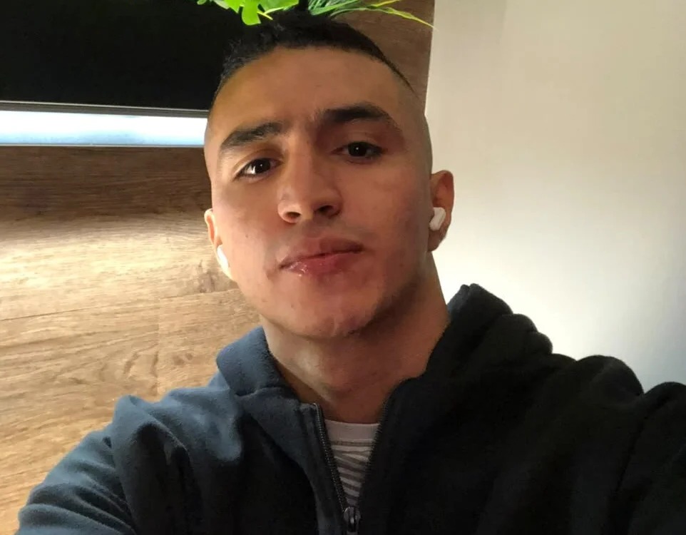 Maximo_Hot07 Chatroom