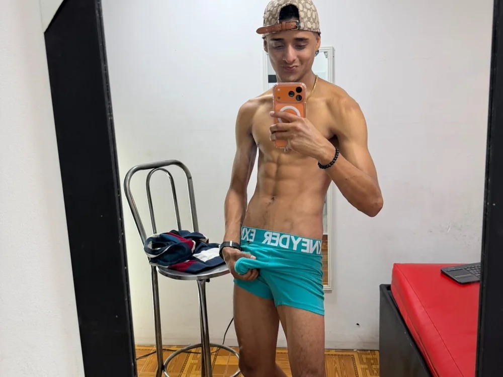 Maximo_Juli Chatroom