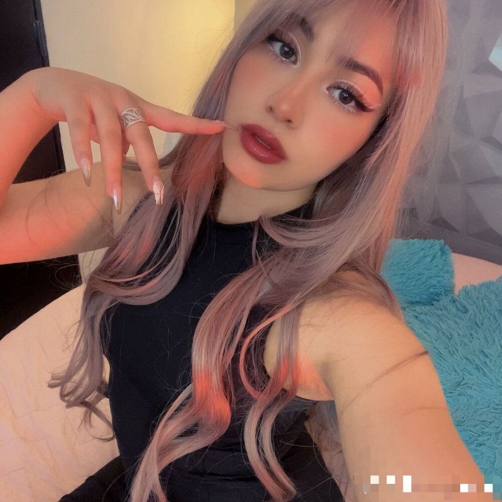 Maya_Rivers Chatroom