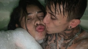 MeganAndMax@xh